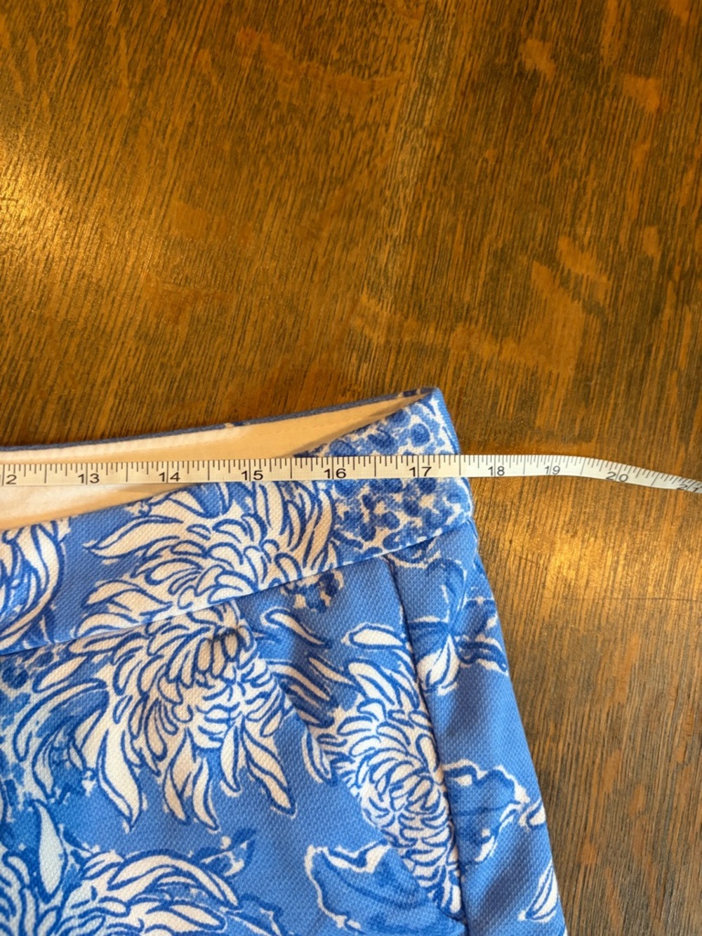 Lilly Pulitzer Scallop Hem Shorts - Picture 5 of 5